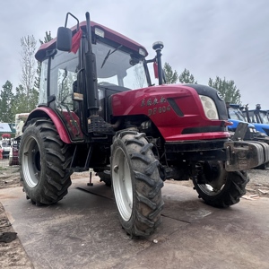 Tractor de Ruedas Dongfeng 604 de <span class=keywords><strong>Segunda</strong></span> <span class=keywords><strong>Mano</strong></span>, 60HP, Motor Diésel de 4 Cilindros, Rojo, 4x4, Cabina Cerrada, Caja de Cambios, Sistema Hidráulico en Buen Estado - Product Image 3