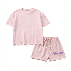 Set Estivo per Bambina in Cotone Pettinato 100% con Pantaloncini a Balze, Completo Personalizzato Due Pezzi per <span class=keywords><strong>Neonata</strong></span> - Product Image 2