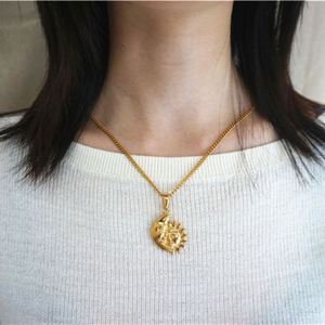 จี้ทองหุ้มสเตนเลสสตีลรูปพระจันทร์พระอาทิตย์พร้อมสร้อยคอ - Product Image 4