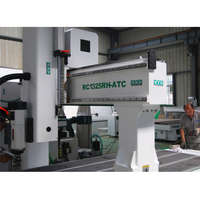 Routeur CNC Roctech 4 axes ATC RC1325RH-ATC Machine de façonnage de planches de surf