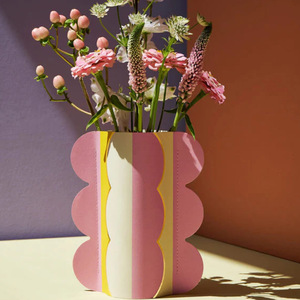 Funda creativa para jarrón de cuero imprimible, moderna y minimalista, soporte para jarrón/florero, artículo de decoración para el hogar de moda en Instagram. - Product Image 2