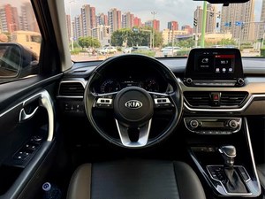 SUV de haute qualité 2.0L 160HP 6AT Toit ouvrant panoramique Caméra de recul Fabriqué en Chine Marque <span class=keywords><strong>Kia</strong></span> <span class=keywords><strong>Sportage</strong></span> <span class=keywords><strong>2018</strong></span> d'occasion - Product Image 5
