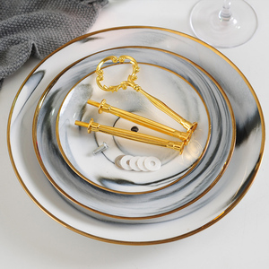 Piatto da Dessert a 3 Strati in Ceramica Porcellana Effetto Marmo Ecologico di Lusso con Bordo Dorato Stile Europeo per Hotel - Product Image 5