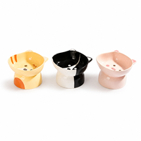 Vente en gros, faible MOQ, gamelle pour chat en céramique inclinée et surélevée, design mignon, gamelle d'alimentation pour animaux de compagnie, logo personnalisé, marque privée, fourniture OEM ODM
