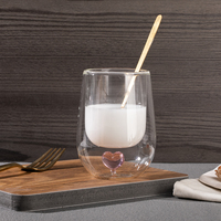 Verres à café résistants à la chaleur à double paroi de 5oz tasse en verre de boisson de jus de lait avec coeur sur le fond