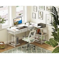 Bureau d'ordinateur de 135 cm de long avec tiroirs, bureau d'angle avec prise de courant et étagères de rangement réversibles pour le bureau à domicile, les jeux, blanc