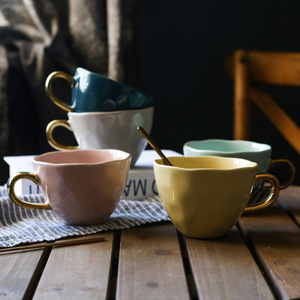 Mug à café en céramique, design nordique, plaqué or, passe au micro-ondes, 201-300 ml, utilisation en fête, couleur et logo personnalisables - Product Image 3