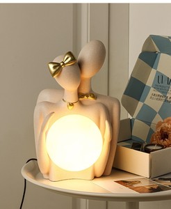 โคมไฟ Led ตกแต่งโต๊ะแบบทันสมัย,ไฟตั้งโต๊ะสุดโรแมนติกแบบพับครึ่งสุดสร้างสรรค์ใช้งานเป็นของขวัญสำหรับตกแต่งห้องนอนหรือคุณนาย - Product Image 6