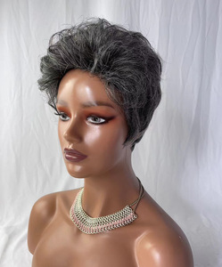 Acconciatura Corta con Piccoli Riccioli - Parrucca Artificiale Personalizzata ad Alta Densità in Fibra Resistente al Calore per Donne. - Product Image 2