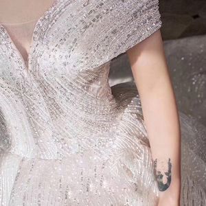 Abito da sposa principale modello A-Line 2025, nuovo modello, con spalle scoperte, vita alta, stile Hepburn, abito <span class=keywords><strong>elegante</strong></span> con strascico effetto cielo stellato. - Product Image 3