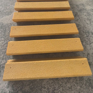 Bande plate en FRP GRP en fibre de verre flexible antidérapante pour rampes et nez de marche avec services de soudage, de pliage et de découpe - Product Image 4