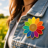 Nouvelle fleur chaude pour épinglette blanc en gros Logo personnalisé mignon dessin animé métal Badges arc-en-ciel fierté émail broches tournesol plaqué
