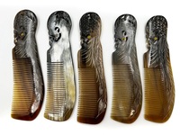 Peigne à cheveux en corne de buffle naturelle sculptée de haute qualité pour démêlage en douceur, massage du cuir chevelu et soins capillaires quotidiens – Disponible et de bonne qualité