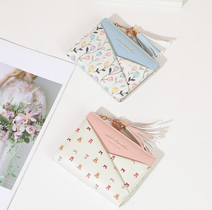 Portefeuille Femme Tendance à Motifs Floraux Grande Capacité en Cuir PU, Porte-Cartes Intégré, Porte-Monnaie Fin à Fermeture Éclair, Élégant avec Fermeture à Pression Feuille et Diamants - Product Image 1