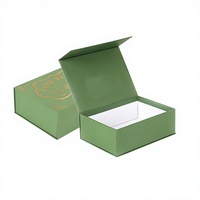 Boîte à bougies rigide en papier d'art recyclable haut de gamme avec fermeture magnétique, emballage tendance pour cartes à collectionner avec logo personnalisé et insert en mousse