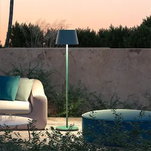 Vendita calda Nordic moderno minimalista soggiorno angolo Led lampade da terra