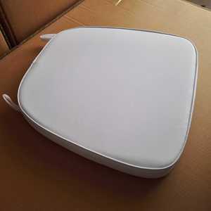 Sedia Chiavari Moderna Economica all'Ingrosso con Cuscino in Pelle PU per Matrimoni ed Eventi - Product Image 6