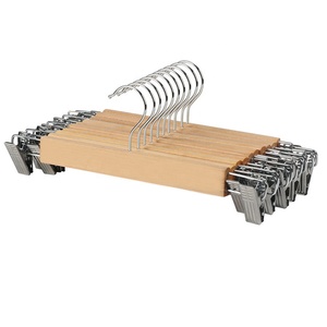 木製クリップ付きパンツハンガー、衣類ハンガー、洋服ハンガー、衣料品店用ハンガー、木製ハンガー、最安値No.1 - Product Image 1