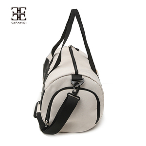 Bolsa de Viaje de Fin de Semana Personalizada con Logotipo, Bolsa de Gimnasio, Ideal para Concierges, Recomendada para Huéspedes de Hotel, Bolsa de Viaje Moderna - Product Image 2