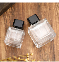 Flacon pulvérisateur 30/50/100 ml en stock, flacon de parfum à clipser, flacon de parfum portable, flacon de parfum en verre transparent