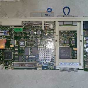Módulo de Control de Circuito Universal SIMODRIVE 611 6SN1118-1NH00-0AA1 6SN1118-1NH00-0AA2 Envío Rápido Vendedor Oro - Product Image 5
