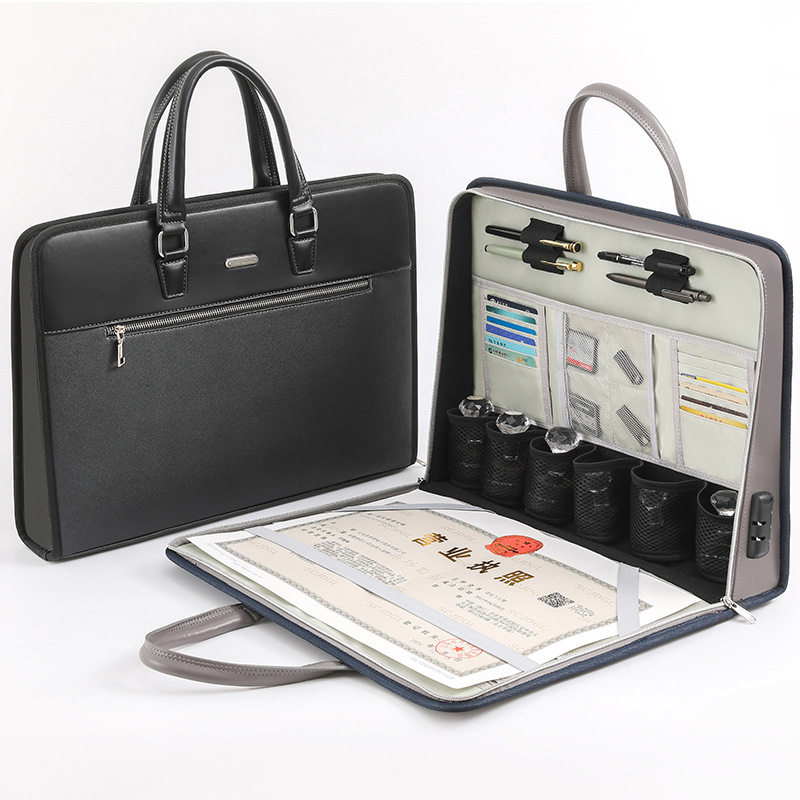 A-106 Bolso triangular grande de cuero negro con estampado