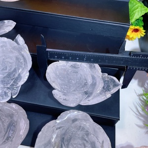 Vente en gros de fleurs de <span class=keywords><strong>quartz</strong></span> <span class=keywords><strong>rose</strong></span> naturelles faites à la main, cristaux de guérison, artisanat en <span class=keywords><strong>quartz</strong></span> pour la décoration - Product Image 5