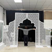 Dekorasi Panggung Pernikahan Arab Desain Baru, Panel Gaya Laser Cut, Latar Belakang Besi Putih, Stand Latar Belakang Lengkung Ukiran Seni Besi