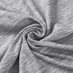 2025 뜨거운 남자의 경량 통기성 원활한 압축 티셔츠 빠른 건조 스포츠 체육관 운동 반소매 티셔츠 - Product Image 4