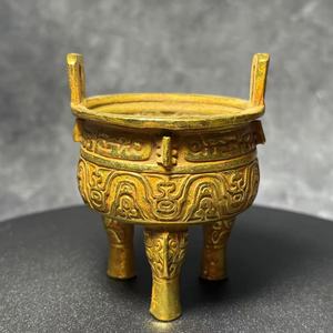 Caldero de Bronce Dorado Estilo Antiguo con Diseño de Taotie, Adorno Decorativo para Sala de Estudio, Obra de Arte <span class=keywords><strong>Cultural</strong></span> Coleccionable - Product Image 1