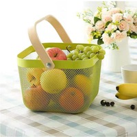 Petit panier de rangement rectangulaire en maille avec poignées en bois, organisateur de cadeaux de collation de fruits en fil métallique moderne pour la maison en gros