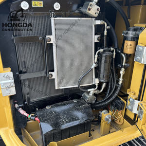 Vente chaude utilisée CAT305.5E2 Mini 5 tonnes pelle hydraulique petite ensacheuse machines boîte de vitesses pompe sur chenilles type d'excavatrice - Product Image 2