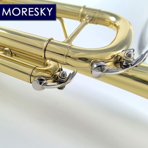 Trompette Bb en laiton doré MORESKY MTR-101 - Product Image 4