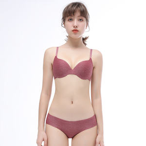 ชุดชั้นในไร้โครงแบบไร้ตะเข็บ ยกกระชับทรงสวย น้ำหนักเบา ไร้รอยต่อ - Product Image 1
