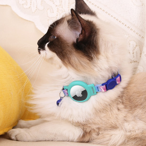 Collar Moderno de Lujo para Perros y Gatos con Estuche para Airtag Antipérdida y Campana, Collar de Diseño para Mascotas en Varios Colores - Product Image 3