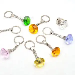 Wholesale Small And Lovely Wedding Gift Decoration Multi Color Crystal Stones Diamond Keychain