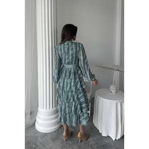 Robe longue en mousseline de soie menthe à volants avec col mandarin, silhouette trapèze, tissu respirant, taille naturelle - Product Image 1