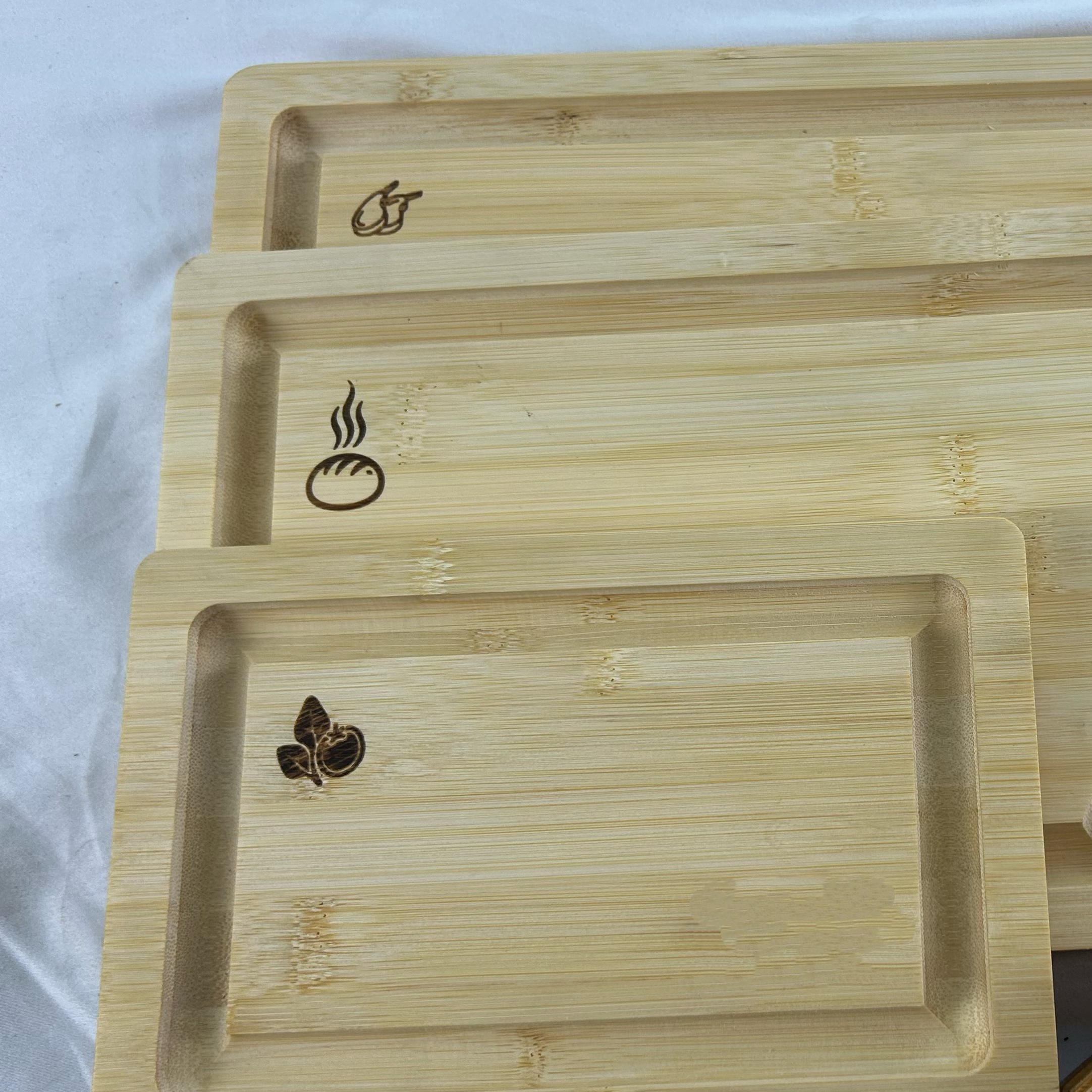 Ensemble de 3 planche à découper en bois au fini naturel