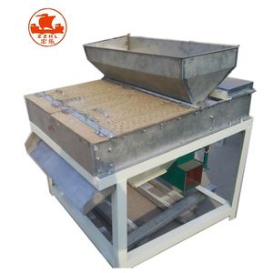 Machine à éplucher les arachides de type humide et sec Machine à rôtir et à éplucher les arachides - Product Image 4