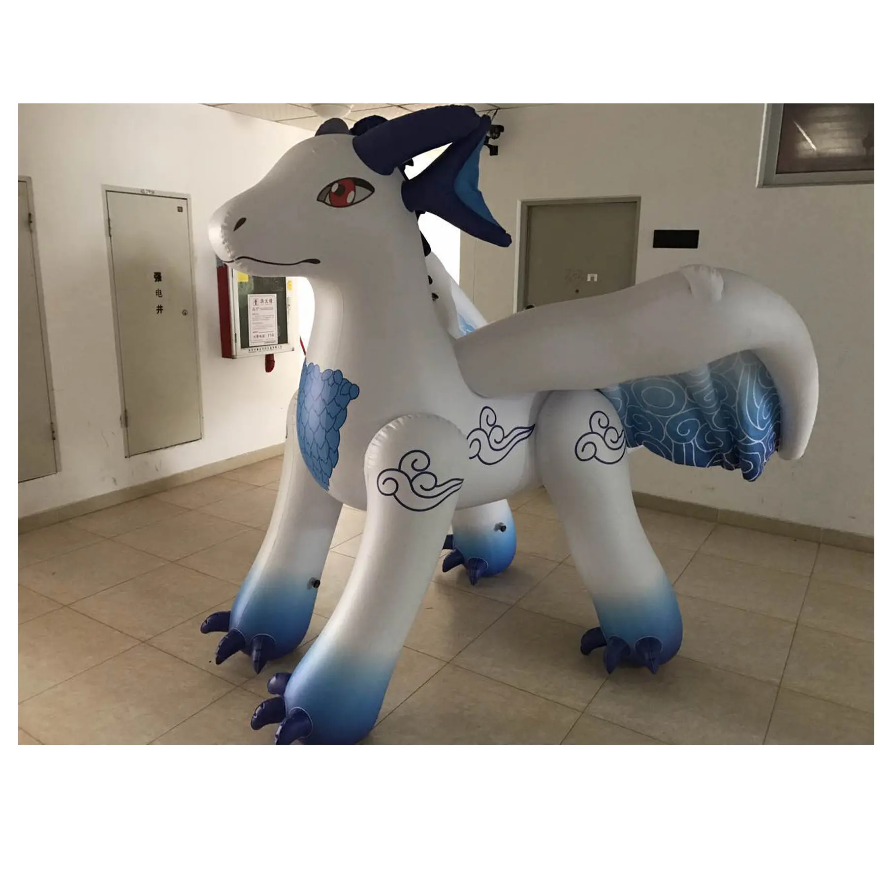 Dragon gonflable en PVC, d'une taille de 1.8m, pour piscine