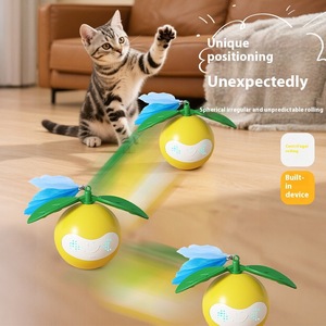 İnteraktif Limon Şeklinde Kedi Oyuncağı Akıllı Otomatik Dönen Tüylü ve Sesli Top, Can Sıkıntısı ve Anksiyete Giderici Evcil Hayvan Oyuncağı - Product Image 2