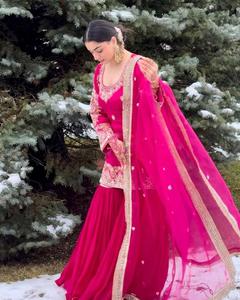 Vestidos de mujer Rayón y traje recto de algodón con Dupatta para uso festivo del exportador y fabricante indio - Product Image 1