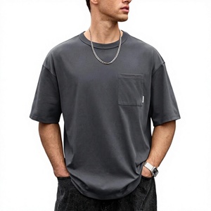 Camiseta de Hombre al por Mayor, 100% Algodón, Tejido Interlock, 240 GSM, Hombros Caídos, con Bolsillo en el Pecho, Fabricación OEM, Logotipo Personalizado - Product Image 2