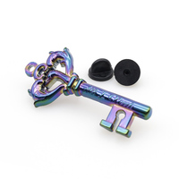 Épinglette de revers en forme de clé ancienne, personnalisée, colorée, en métal, avec logo 3D en émail, plaque arc-en-ciel, vente en gros