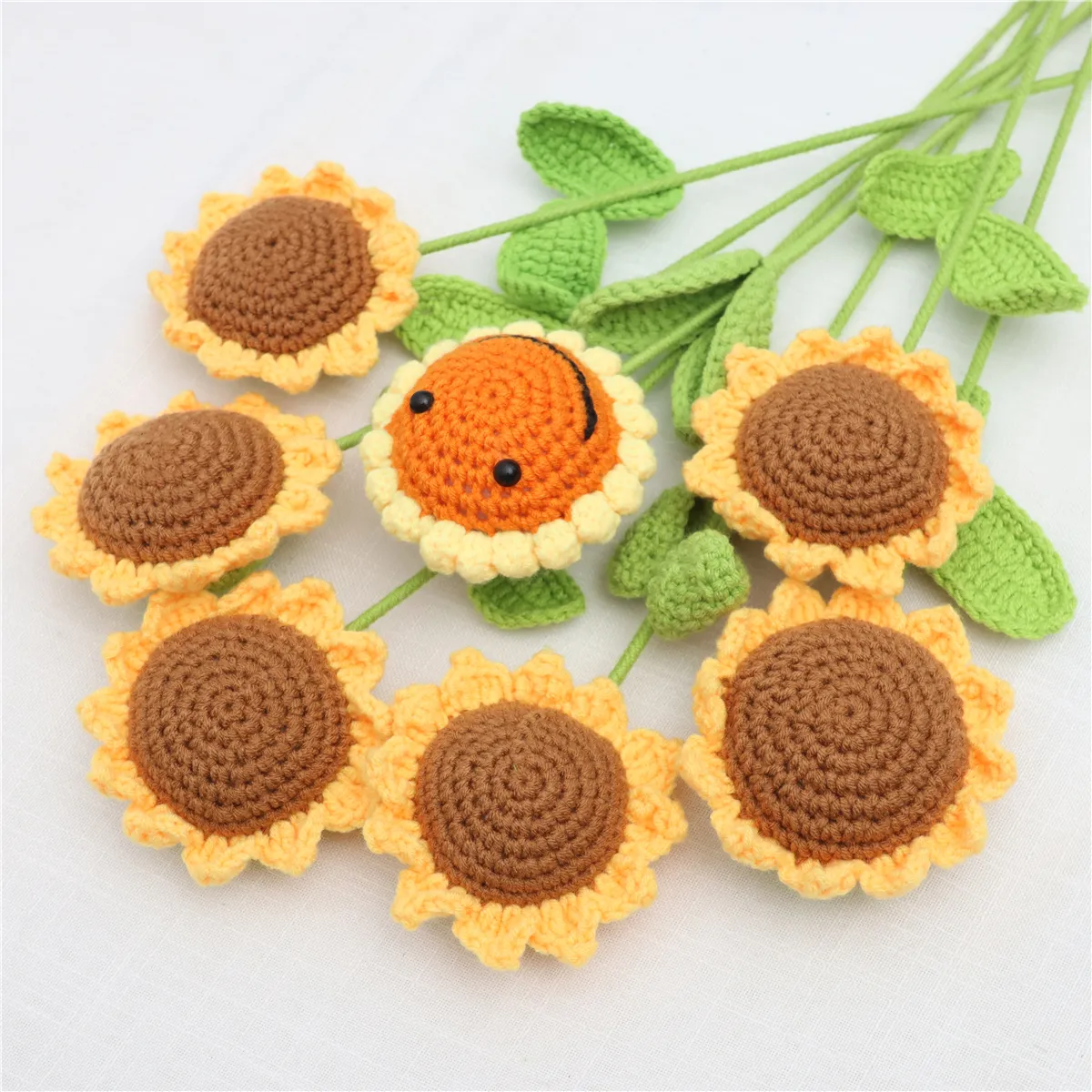 Creative Braid Hand Braid Sunflower Bouquet Smiley Face Simulated Flower Artificial Plant Sunflower