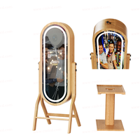 Photobooth de Luxe en Bois 2026 avec Écran Tactile 21,5 Pouces, Cadre Lumineux RGB Télécommandé et Miroir à Vis pour Mariages et Événements Professionnels
