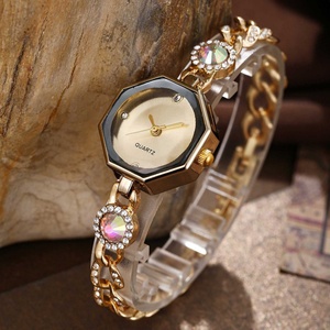 Reloj de Pulsera de Aleación con Diamantes de Imitación Redondos y Coloridos, Diseño Versátil y Moderno 2025, en Stock, Venta al Por Mayor - Product Image 5