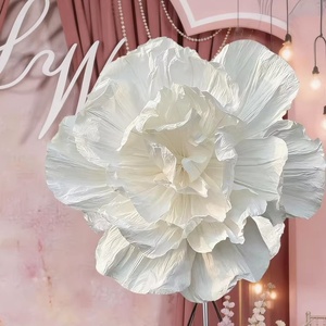 Grandi Fiori di Peonia in Carta Artistica di Alta Qualità, Fiori Bianchi Giganti per Decorazioni Matrimoniali e Vetrine - Product Image 4