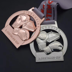 Medallas <span class=keywords><strong>de</strong></span> Boxeo y Kickboxing <span class=keywords><strong>de</strong></span> Metal Fundido Personalizadas con Acabado Chapado en Oro, Federación Mundial <span class=keywords><strong>de</strong></span> Kickboxing Deportivo - Product Image 1