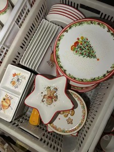 Promotion directe d'usine : Assiettes en céramique, vaisselle de Noël en porcelaine, assiettes et bols colorés, vaisselle de table en liquidation - Product Image 3